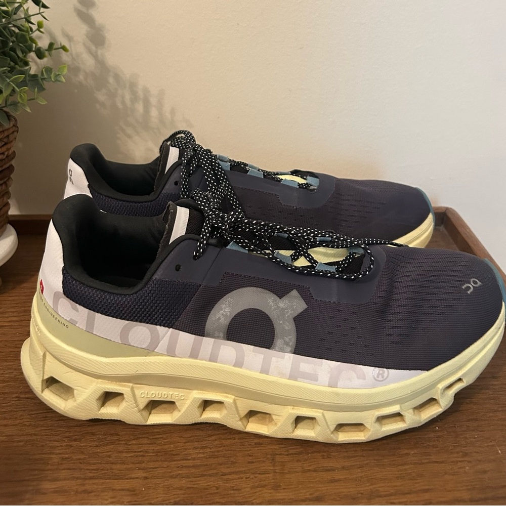 Men's 11.5 On Brand Grey/Green Cloud Cloudmonster CloudTec OC Running Shoes